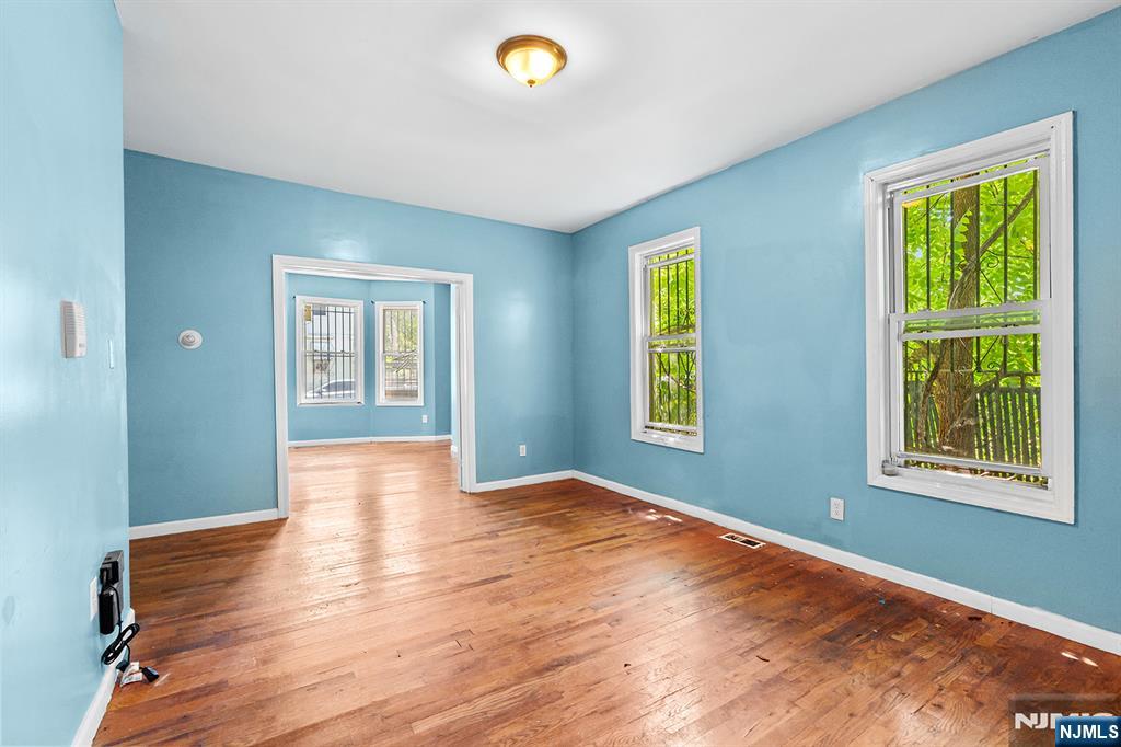 681 11th Street - Photo 1