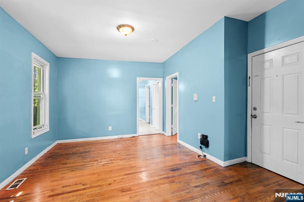 681 11th Street - Photo 2