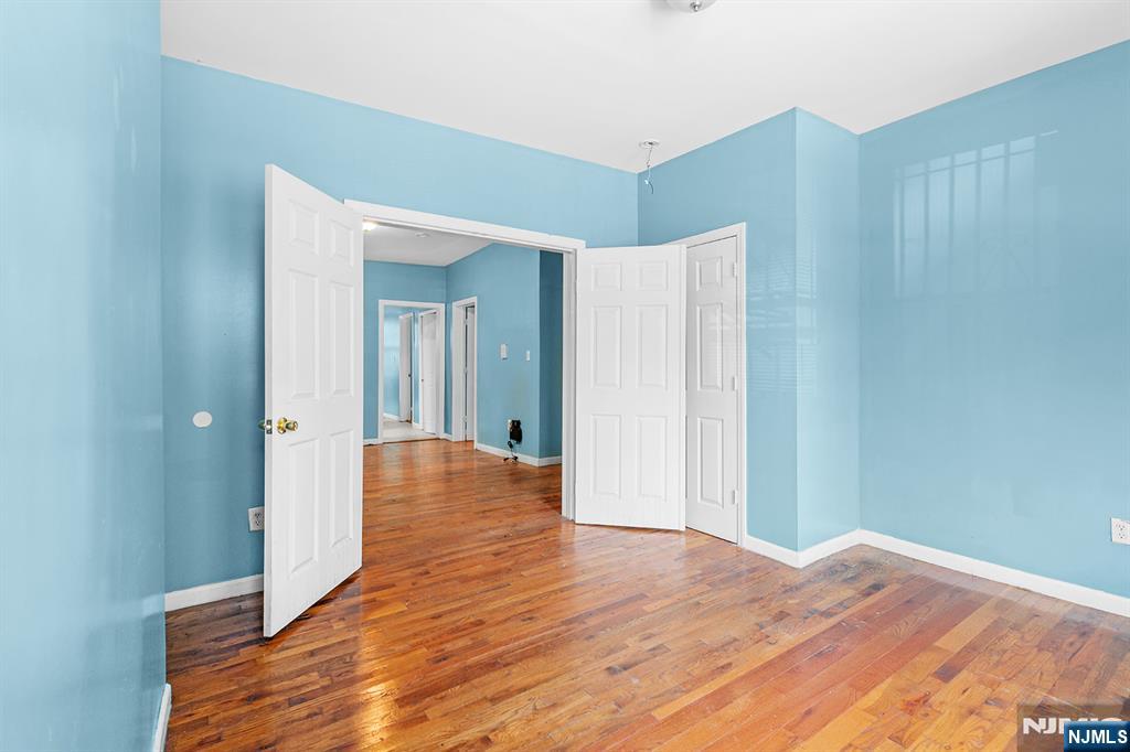 681 11th Street - Photo 4