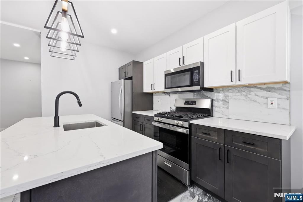 24 Kingsley Street - Photo 2