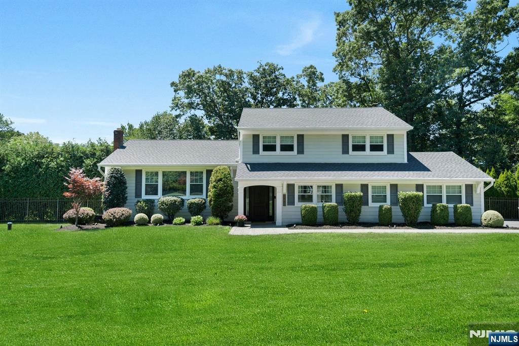 247 Oldwoods Road, Franklin Lakes NJ — listing photo