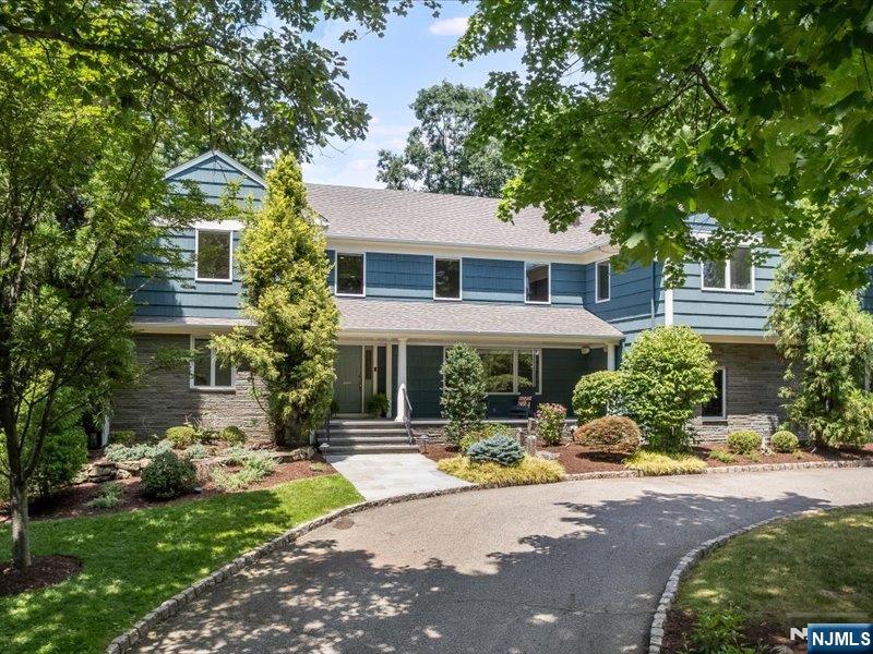 223 Old Chester Road - Photo 1
