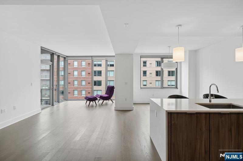 9 Ave At Port Imperial 818 - Photo 2