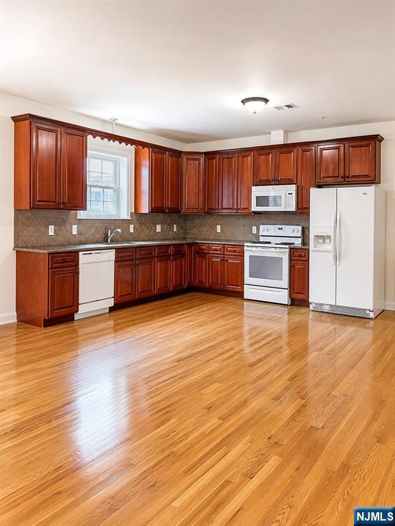196 Franklin Avenue 2 - Photo 1