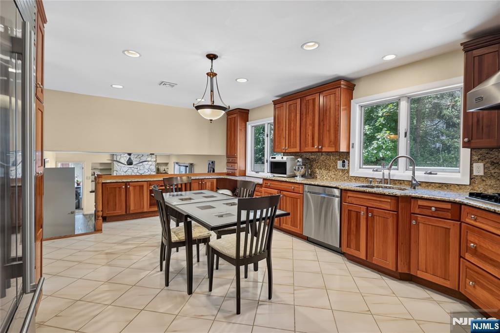 166 South Street - Photo 5