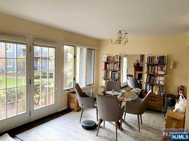 166 Surrey Court 166 - Photo 5