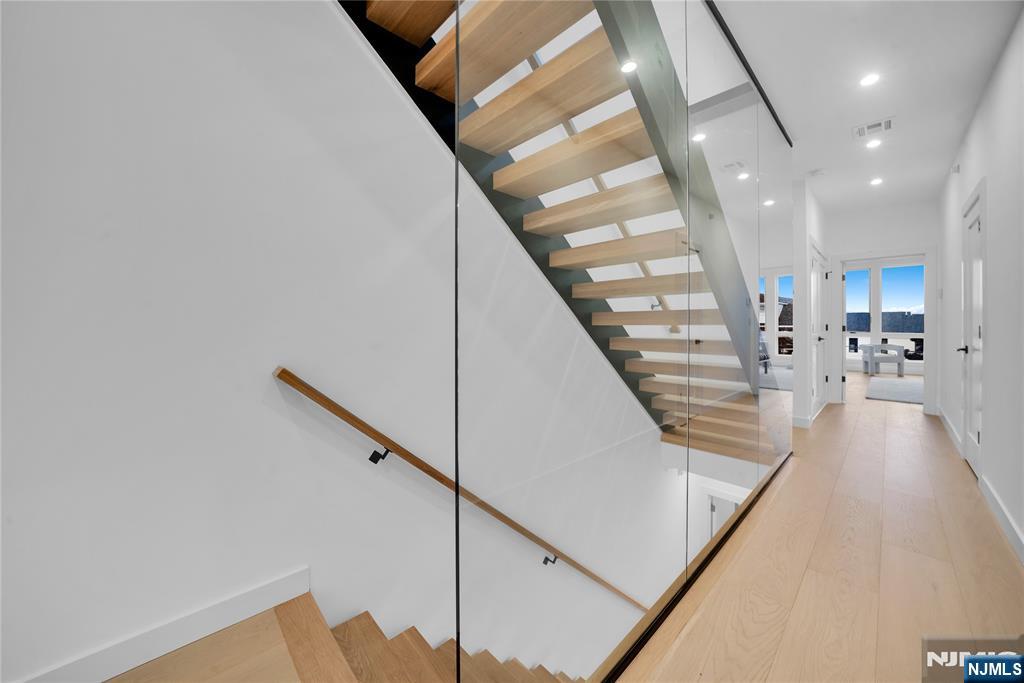 255 Morningside Avenue — photo 19