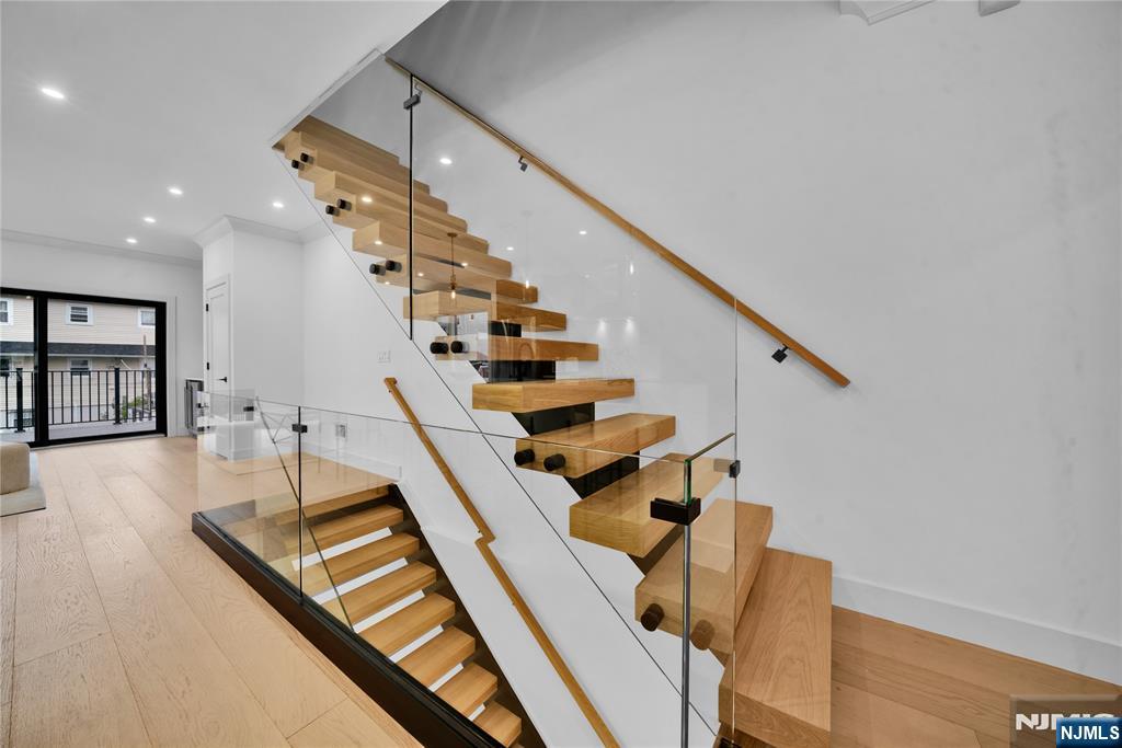255 Morningside Avenue — photo 25