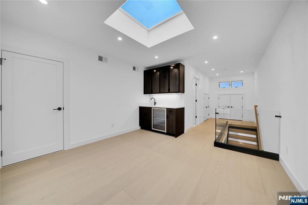 255 Morningside Avenue — photo 41