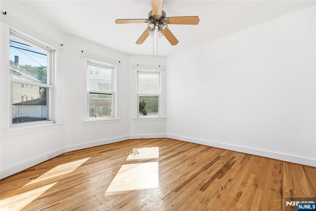 39 Struyk Avenue - Photo 2
