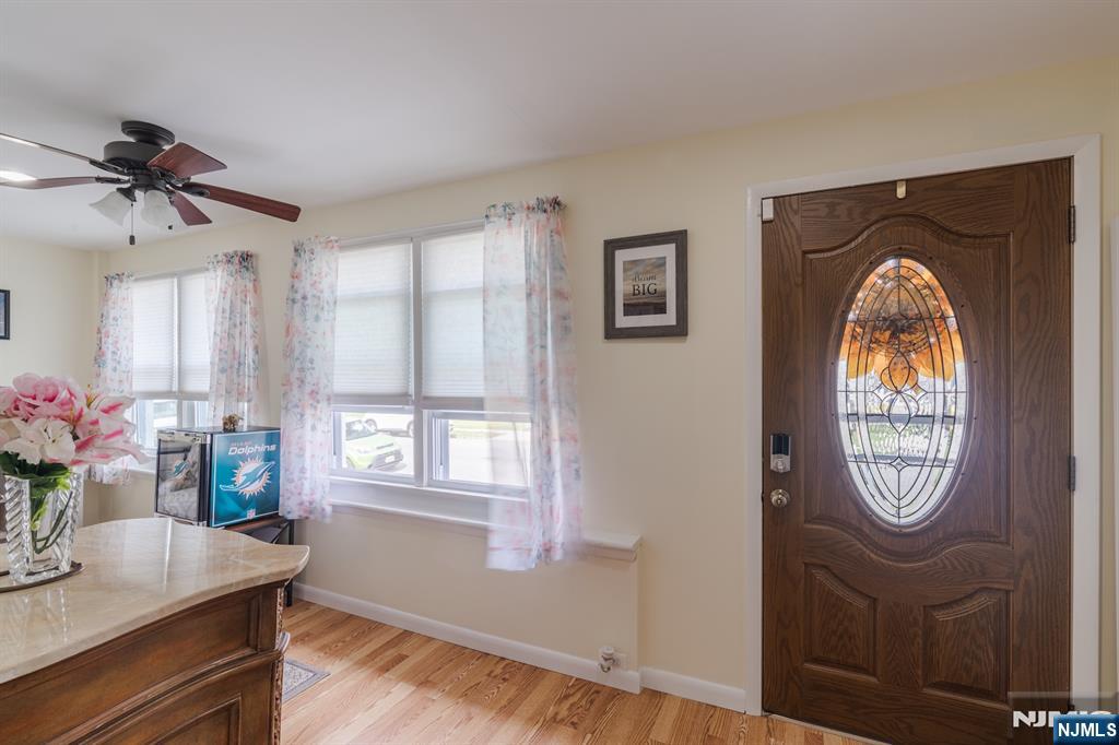 334 Travers Place - Photo 4
