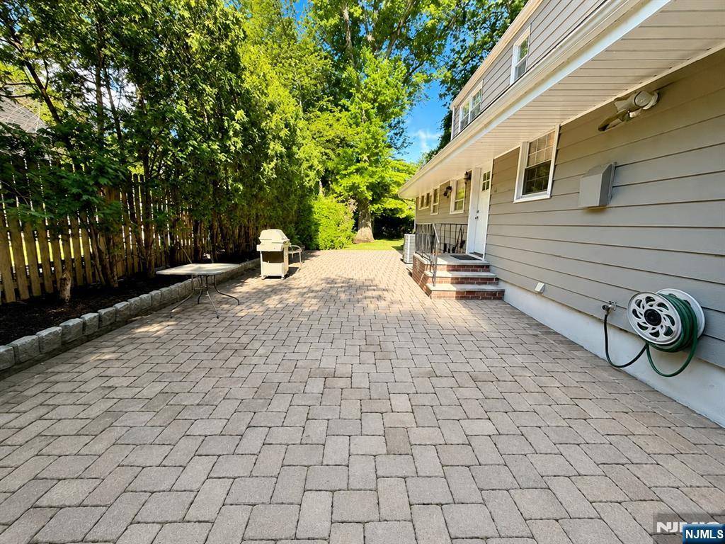 72 Foster Road — photo 18