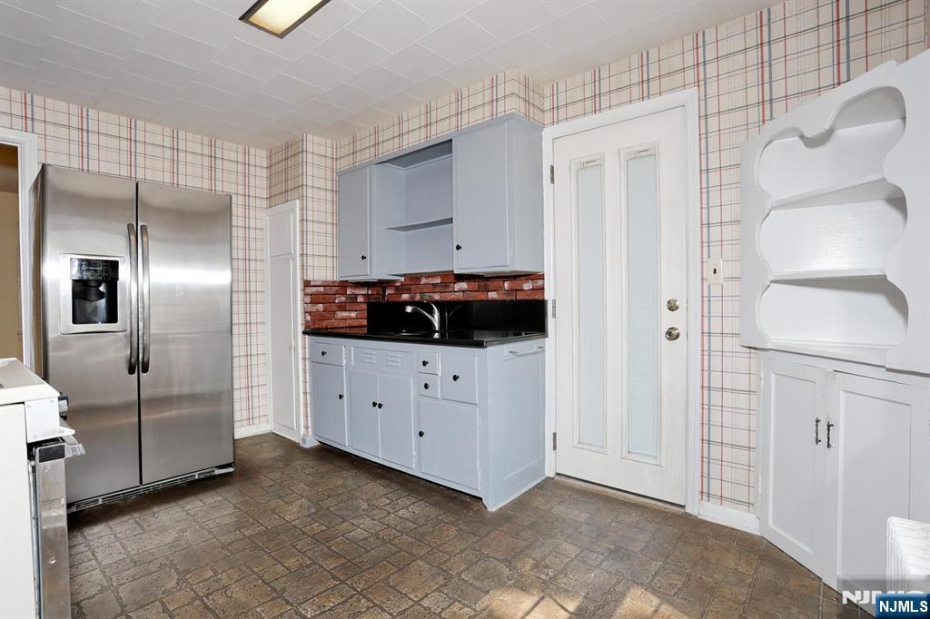 1806 Palisade Avenue - Photo 5