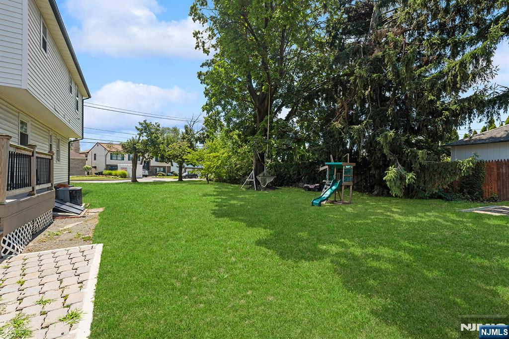 65 Woodward Street — photo 6