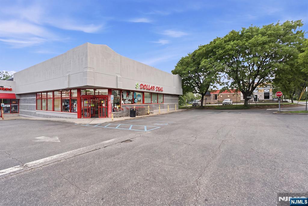 518-532 Kinderkamack Road - Photo 4