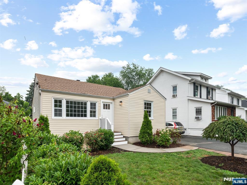 1st image of 27 Kenter Pl, Clifton, NJ 07012 | MLS# 26026075