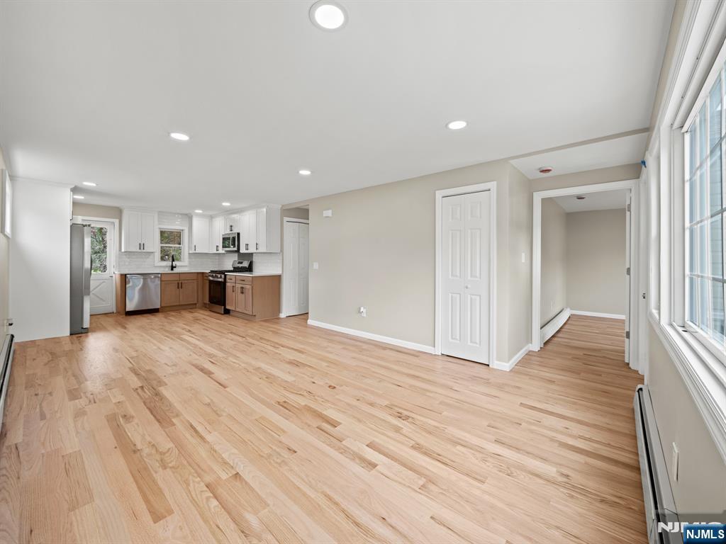 27 Kenter Place - Photo 3