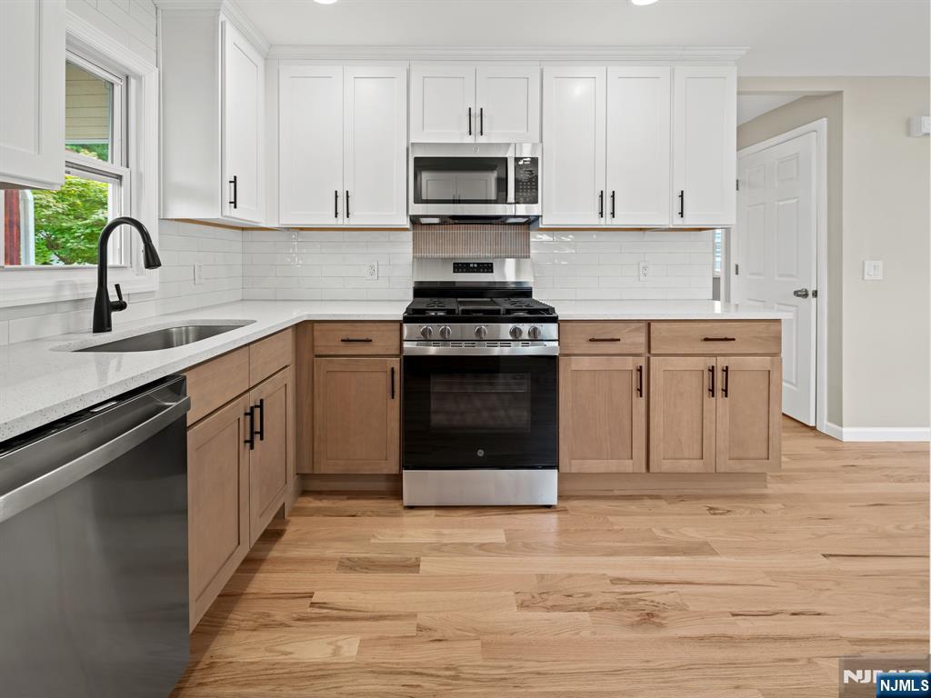 27 Kenter Place - Photo 5