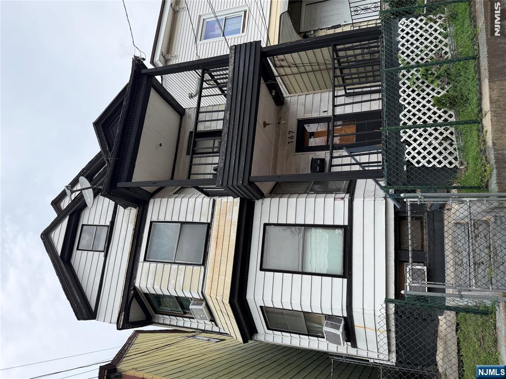 167 Pearl Street - Photo 1