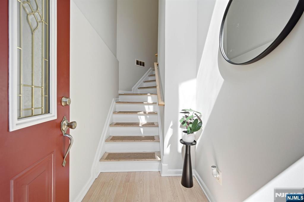 419 Hartford Drive 4020 - Photo 3