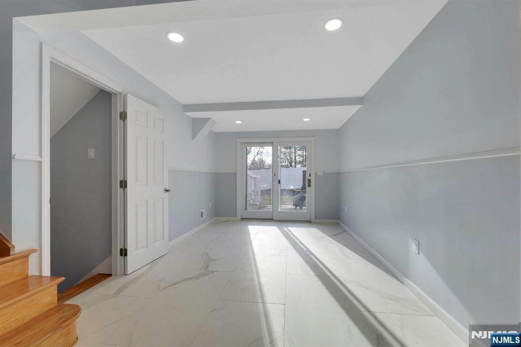 1 Kinderkamack Road - Photo 3