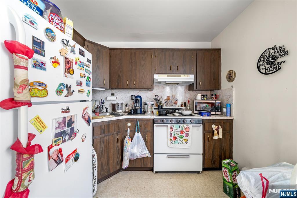 1014 Kennedy Boulevard — photo 25