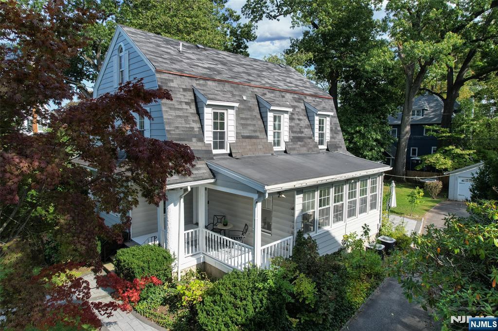 8 Franklin Place - Photo 2