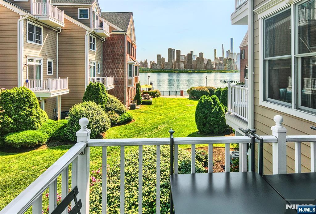 476 Buffalo Court - Photo 3