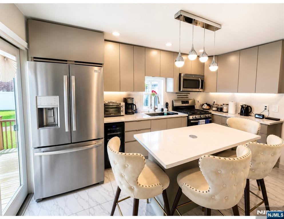 65 Harrison Street - Photo 5