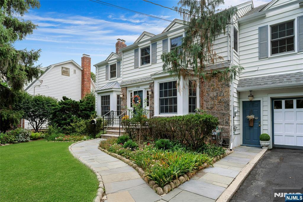 733 Lotus Ave, Oradell, NJ 07649