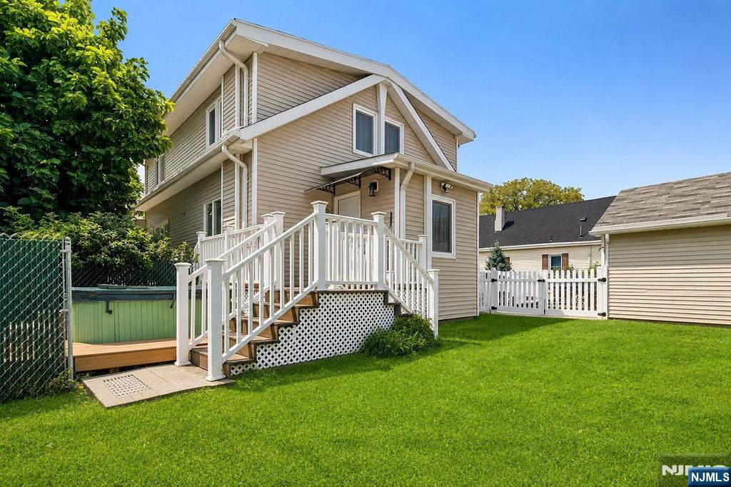 13-23 5th Street - Photo 3