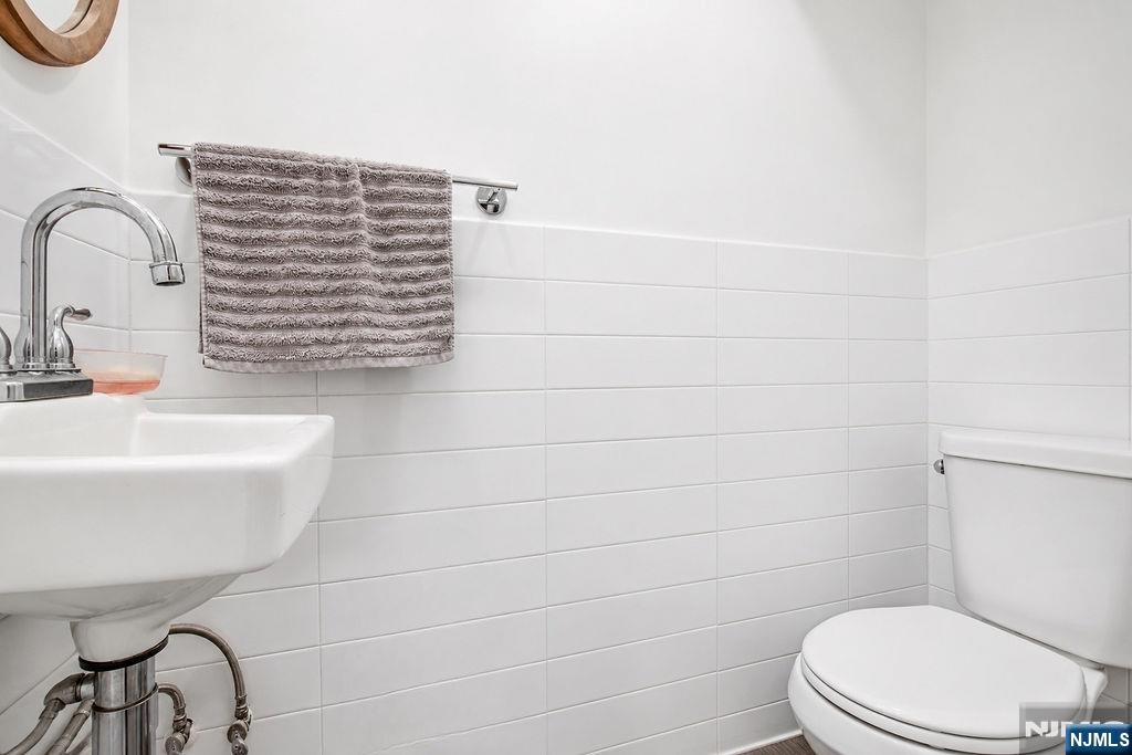 13-23 5th St, Fair Lawn, NJ 07410
