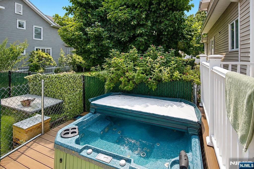 13-23 5th St, Fair Lawn, NJ 07410