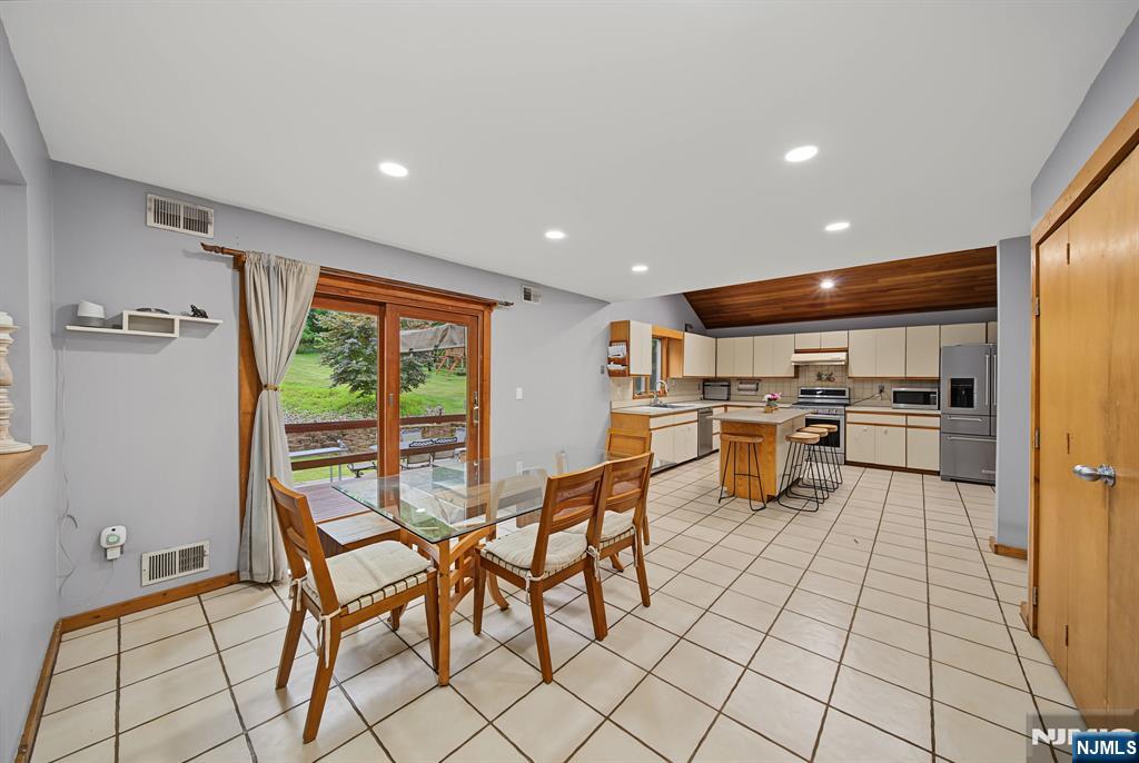 4 Skytop Drive — photo 16