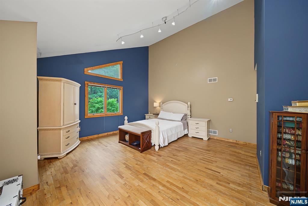 4 Skytop Drive — photo 30