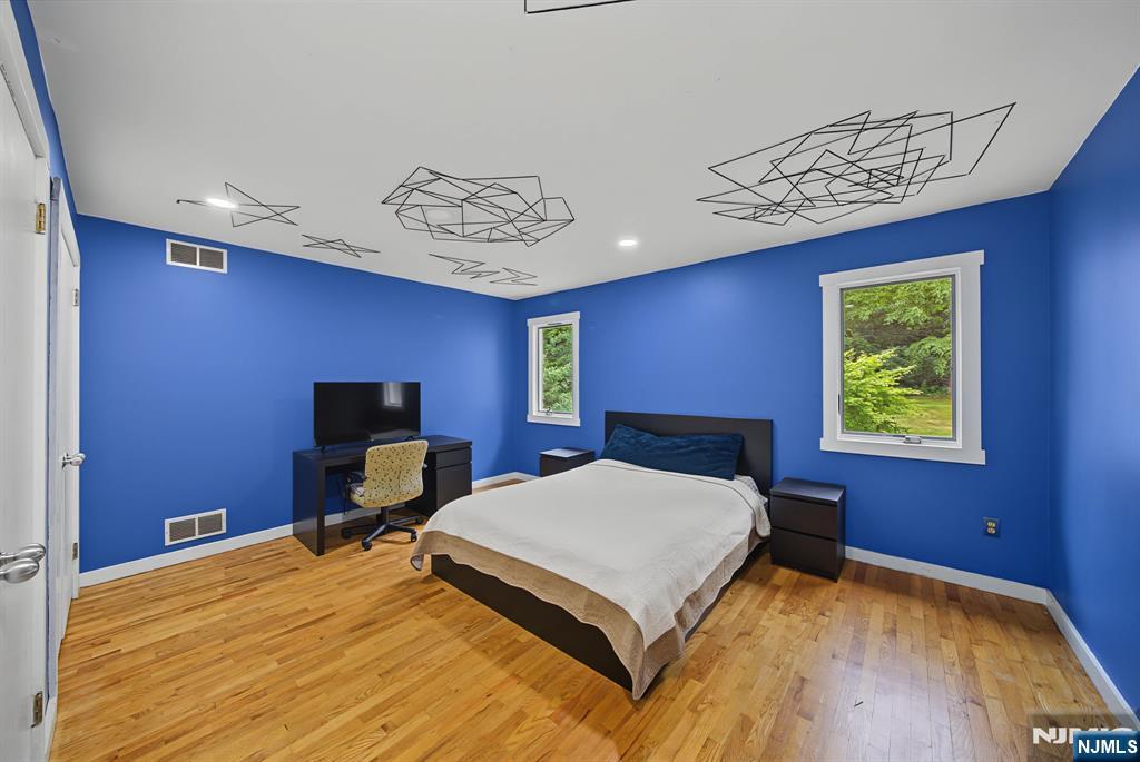 4 Skytop Drive — photo 35