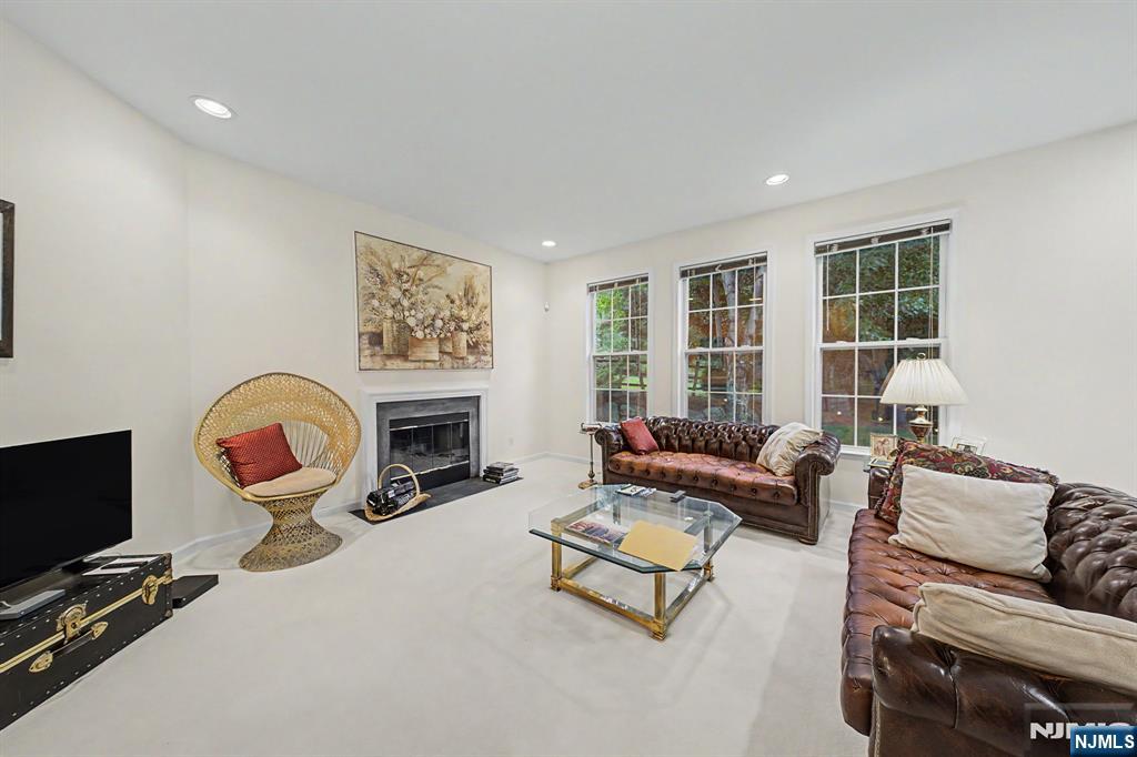 29 Skytop Ridge