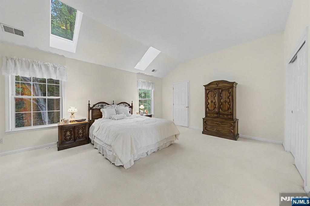 29 Skytop Ridge