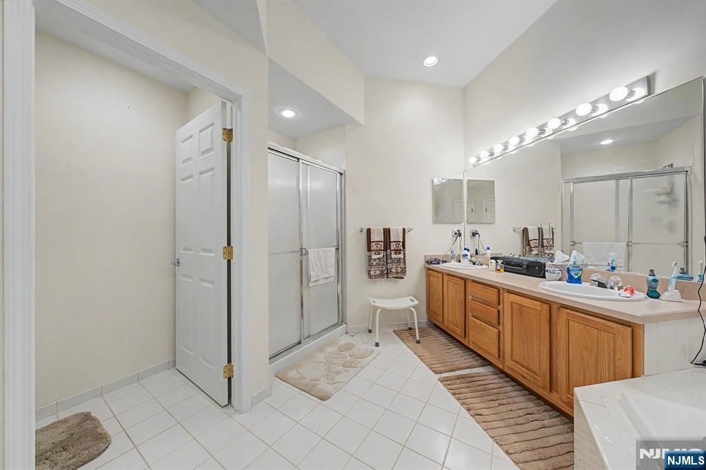 29 Skytop Ridge