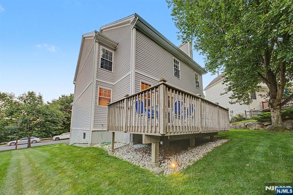 29 Skytop Ridge