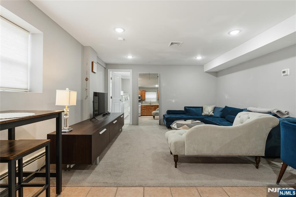 312 Glen Avenue — photo 34