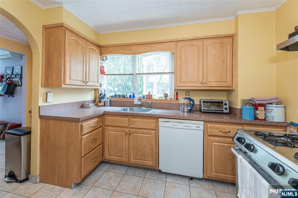 253 Merrison Street - Photo 5