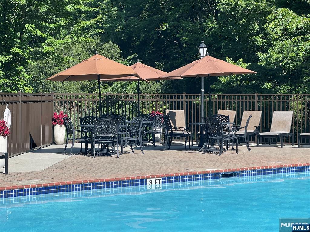 505 Mark Twain Way, Mahwah, NJ 07430