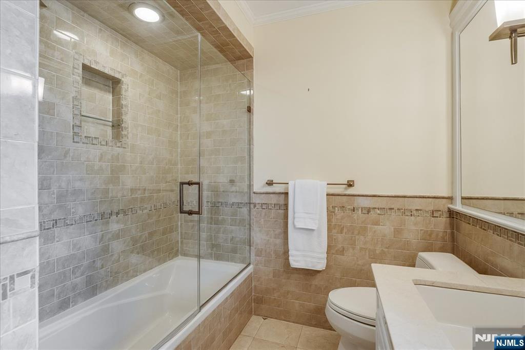11 Windsor Place — photo 21