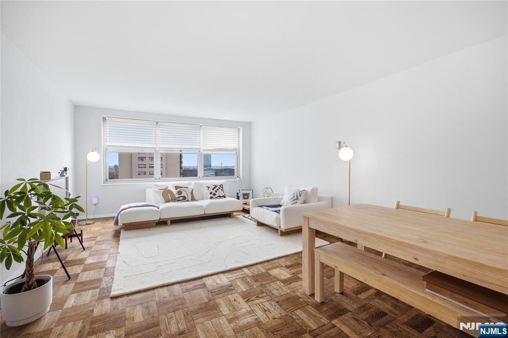 2100 Linwood Ave #20N, Fort Lee, NJ 07024