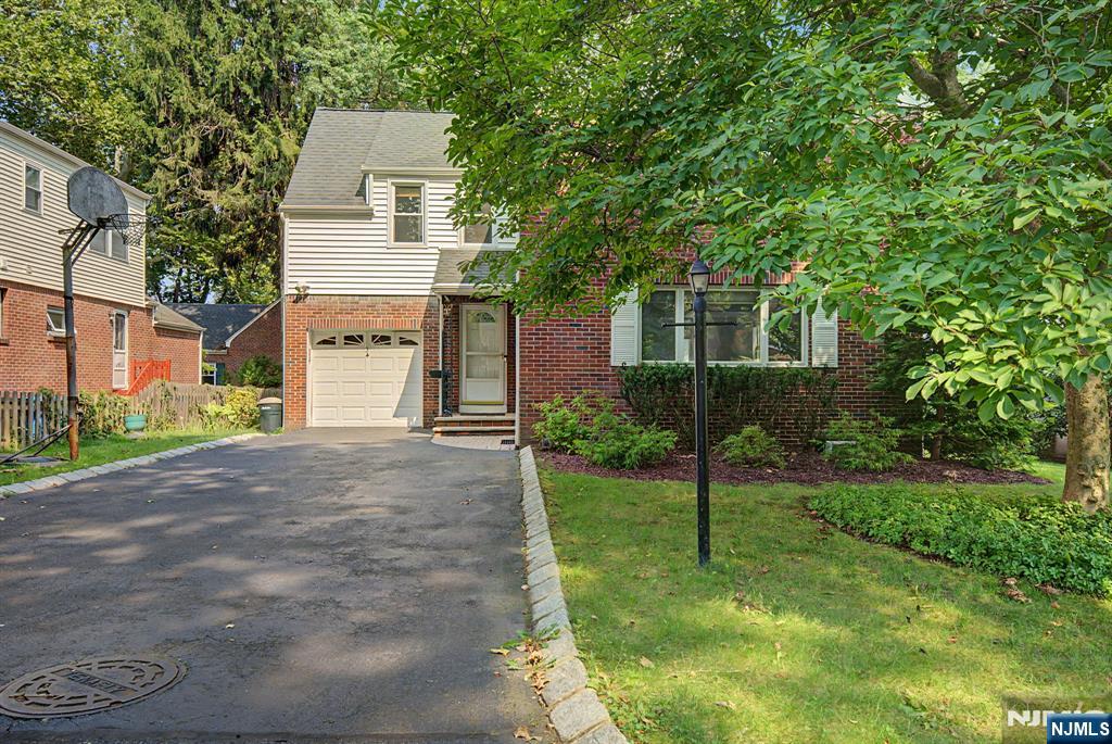 34 Esmond Place - Photo 2