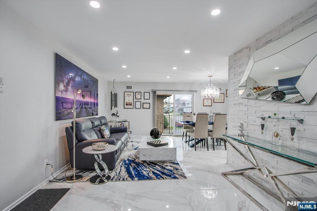 825 Riverside #B202, Lyndhurst, NJ 07071