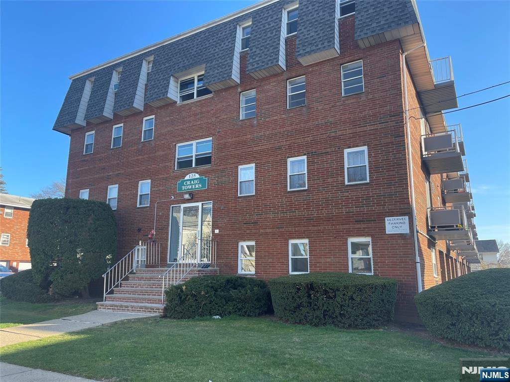 125 Lawrence Street 6A - Photo 1