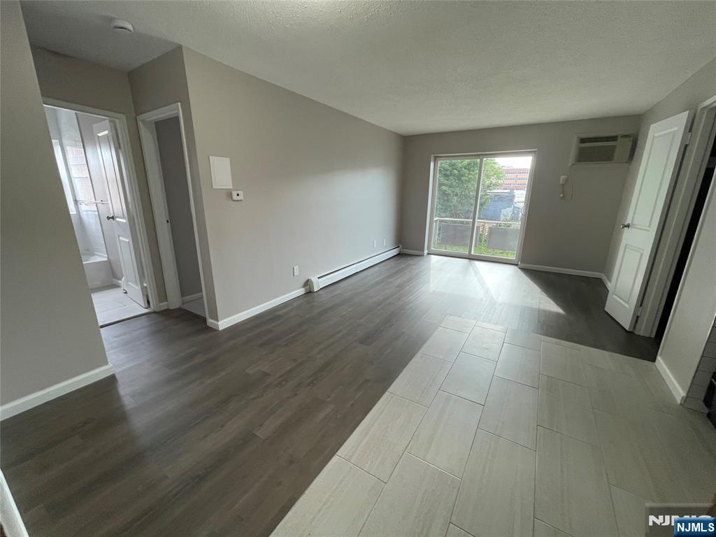 125 Lawrence Street 6A - Photo 2