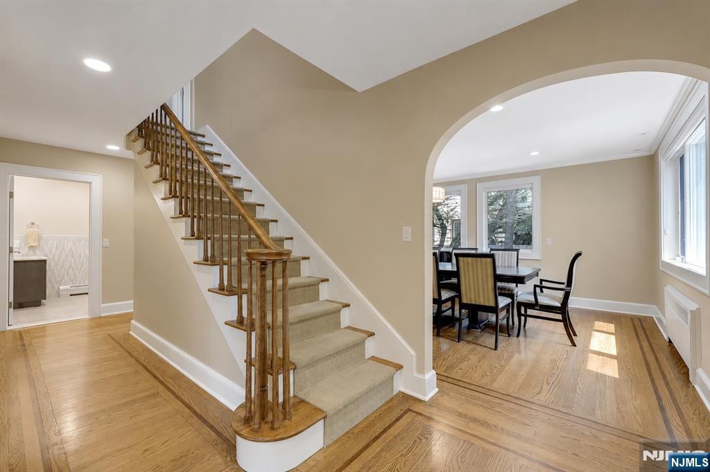 1330 Pennington Rd, Teaneck, NJ 07666